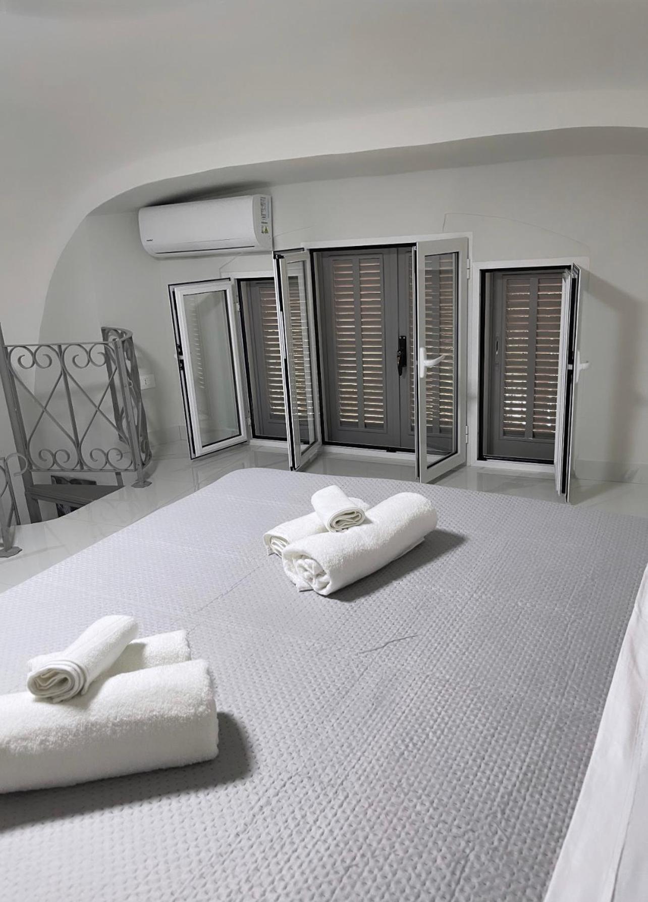 Casa Mrgio Leilighet Napoli Eksteriør bilde